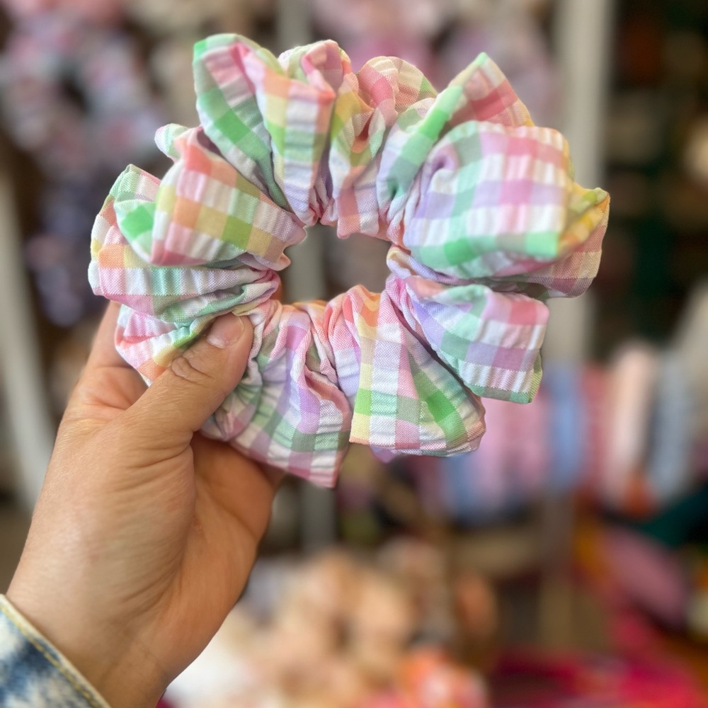 Pastel Plaid Ruffle Scrunchie - Multi Pastel